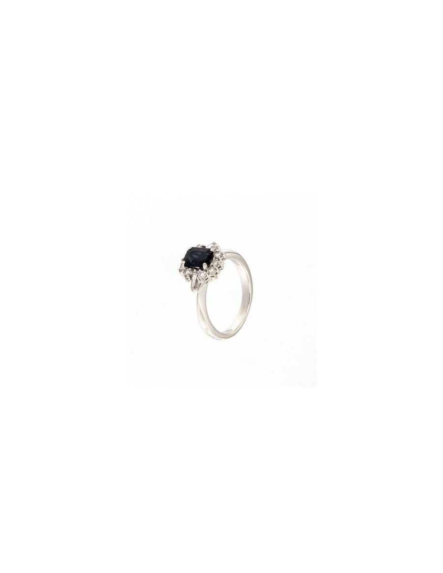 Gioielli Damiani - handmade in Italy since 1924 | Damiani Classic Anello In Oro Bianco, Zaffiro 0.88 Ct E Diamanti 0.52 Ct